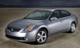 Nissan отзывает более 140 000 Altima