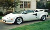 В аэропорту США самолет столкнулся с Lamborghini