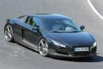 Audi R8 снимает камуфляж
