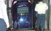 Porsche 911 застрял в лифте