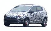 Ford Fiesta 2009 снимает камуфляж