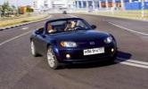 Mazda MX-5 удивляет людей в пробках