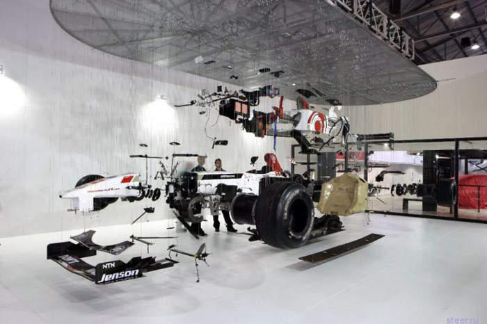 Болид Honda F-1 во всей красе